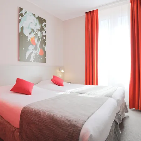 De La Fontaine Hotel 3*